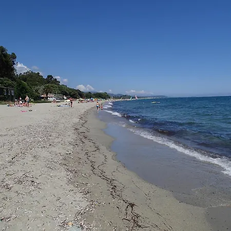 Hébergement de vacances Climatisée T3 Piscine Chauffée Accès Direct à La De Prunete Cervione