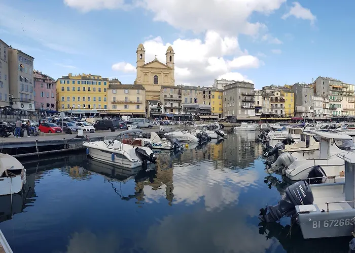 Climatisee T3 Piscine Chauffee Acces Direct A La De Prunete *