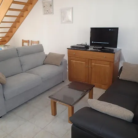 Feriehus Climatisee T3 Piscine Chauffee Acces Direct A La De Prunete *