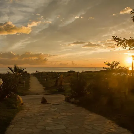 Climatisee T3 Piscine Chauffee Acces Direct A La De Prunete Червионе