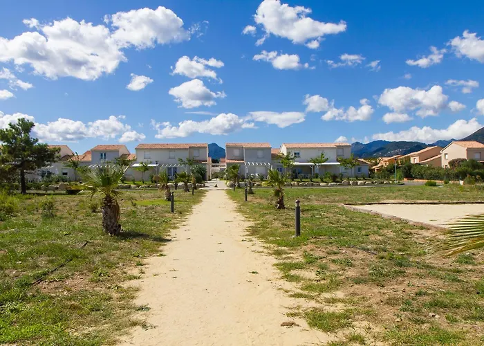 Tatil Evi Climatisee T3 Piscine Chauffee Acces Direct A La De Prunete Cervione