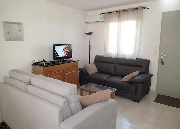 Climatisee T3 Piscine Chauffee Acces Direct A La De Prunete Tatil Evi *