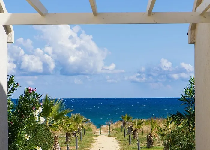 Climatisee T3 Piscine Chauffee Acces Direct A La De Prunete Tatil Evi