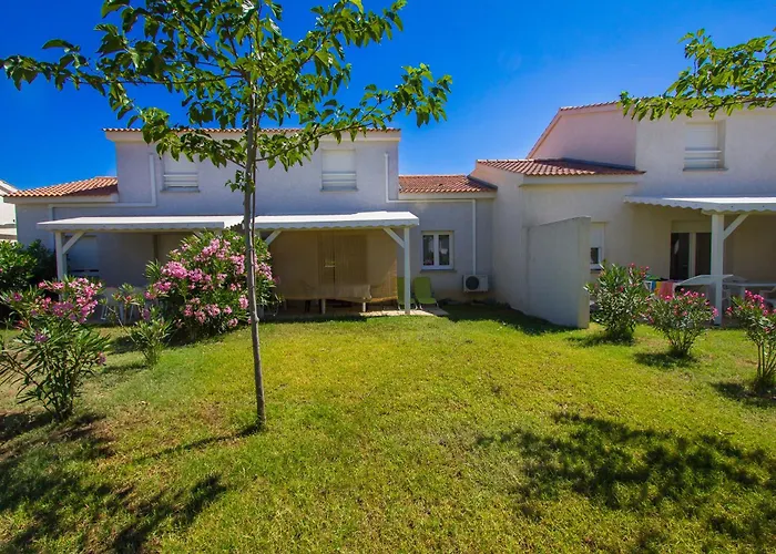 Climatisee T3 Piscine Chauffee Acces Direct A La De Prunete Tatil Evi